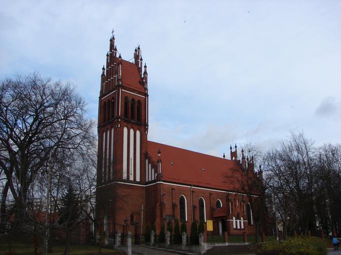 Kościół św Wojciecha w Elblągu.jpg en St Adalbert Church from part of Wiejska Street pl Kościół św Wojciecha od strony ulicy Wiejskiej Zbiory własne Bartezoo 2010-11-13 Church of Saint Adalbert in Elbląg