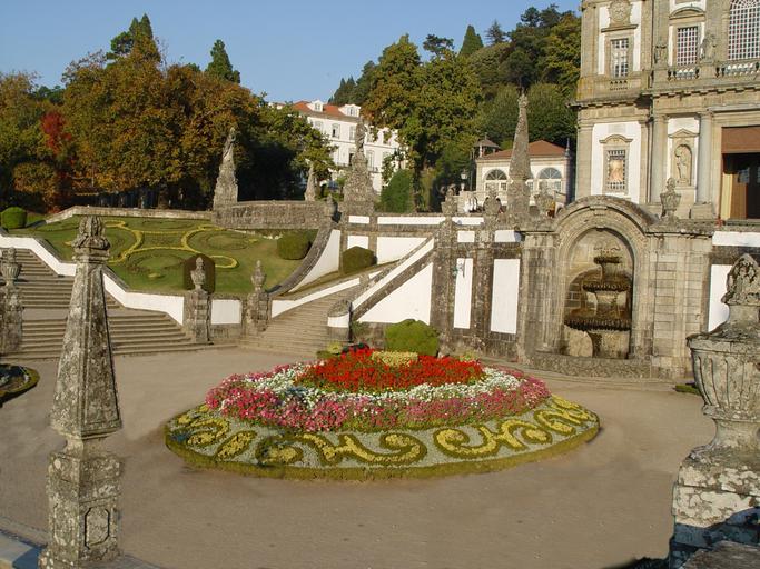 Terreiro de Moises.JPG Terreiro de Moises in Bom Jesus Braga Portugal Own 2007-11 Jose Goncalves All rights released 41 554679 -8 377678 Gardens in Bom Jesus Terreiro de Moisés
