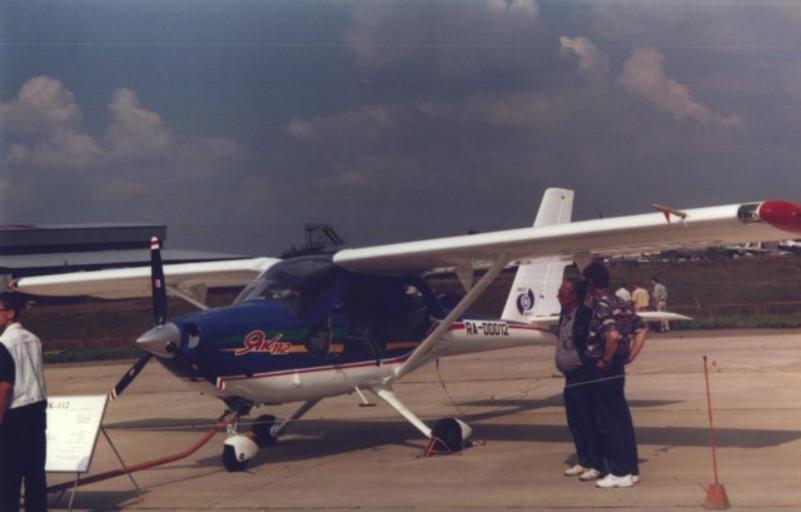 Yak-112.jpg Yak-112 at Zhukovski 1997 from http //www aviation ru/jno/ RA-00012 aircraft MAKS Airshow 1997 Aircraft at Ramenskoye Airport