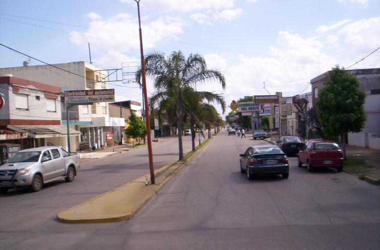 Junín Av De Miguel 20071124 01.jpg es Avenida Dr Benito de Miguel en Junín Argentina own Germanramos 2007-11-24 Cc-zero FoP-Argentina Avenida Benito de Miguel Junín Junín in the 2000s