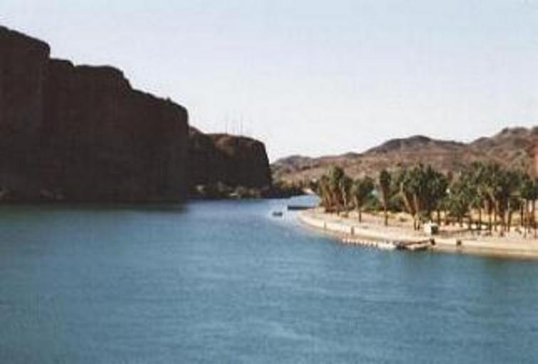 Colorado River behind Parker Dam1.jpg Colorado River behind Parker Dam 2005-10-24 own assumed Bobby~commonswiki Source photo by Bobby Zlatevski author of the book http //www sitecenter dk/arizonarejseguide/ I bil igennem Arizona Colorado ...