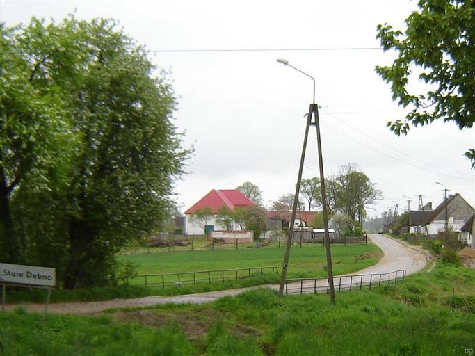 Stare Dębno widok wsi.JPG pl Widok wsi z drogi 163 własne Brogaj 2010-05-16 Stare Dębno