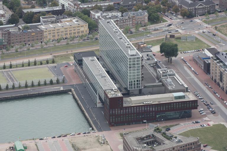 West side Schiecentrale4b.JPG en West side of Schiecenrale 4b own Ndbaf03 2009-09-06 Aerial photographs of Rotterdam Apartment buildings in Rotterdam September 2009 in the Netherlands 2009 in Rotterdam