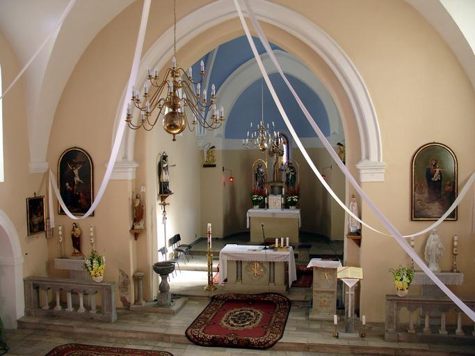 Pakosławice-kosc Piotra i Pawla wnetrze.jpg Pakosławice-wnętrze kościoła ss Piotra i Pawła own 2010-09-19 Masur Saints Peter and Paul church in Pakosławice