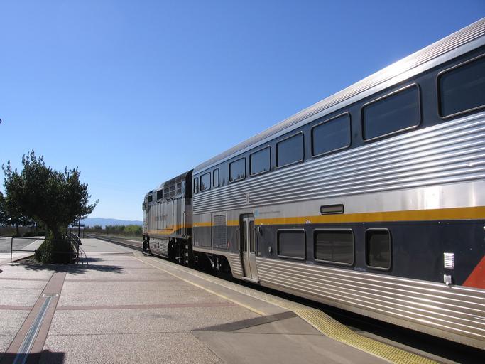 ...Suisun Station 2887 13.JPG Suisun/Fairfield Amtrak station in Suisun City California right at the border with Fairfield 2012-11-03 13 37 03 own Pedro Xing 38 243287 -122 041272 cc-zero Suisun City Station Uploaded with UploadWizard Capitol ...
