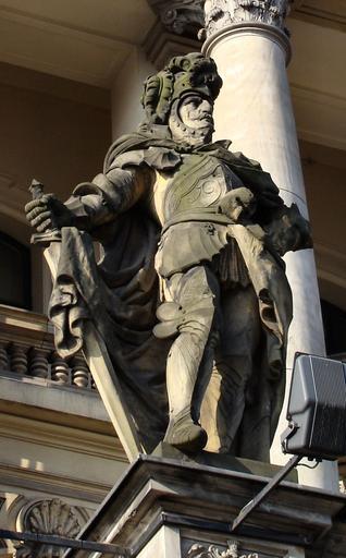 Szczecin Palac Ziemstwa 4.jpg pl Pałac Ziemstwa Pomorskiego w Szczecinie al Niepodległości 40 own own work by uploader Kapitel 2009 Palace of the Pomeranian Land Owners Statues of standing men in Szczecin