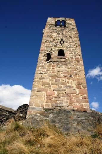 Sno Tower, Georgia.jpg en Watchtower in the Sno fort Kazbegi district Georgia Own Kober 2008-09 Sno Fortress Towers in Georgia