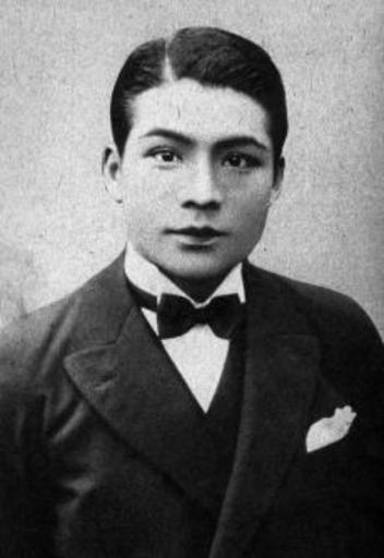 Hikaru Hoshi 1920s.jpg ja 星ひかる� �1920年代の写� � 2016-11-05 http //www asahi-net or jp/~ia6t-tkhs/hoshi-hikaru jpg author other versions PD-Japan-oldphoto Uncategorized 2016 November 5