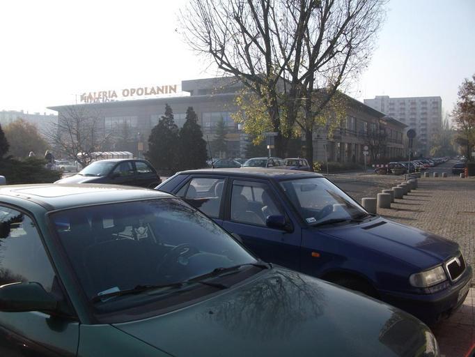Ozimska Galeria Opolanin 4.jpg pl Galeria Opolanin widok od strony Placu Teatralnego 2011-11-13 own Jaceksoci68 cc-zero Opolanin Teatralny Square in Opole Uploaded with UploadWizard