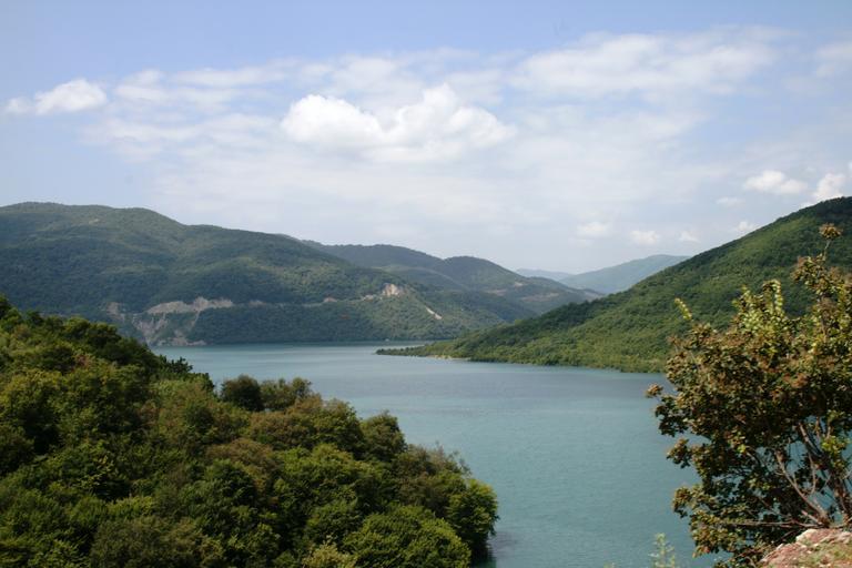 Zhinvali reservoir, Georgia (D).jpg en Zhinvali reservoir in Georgia own Kober 2008-07 Zhinvali reservoir