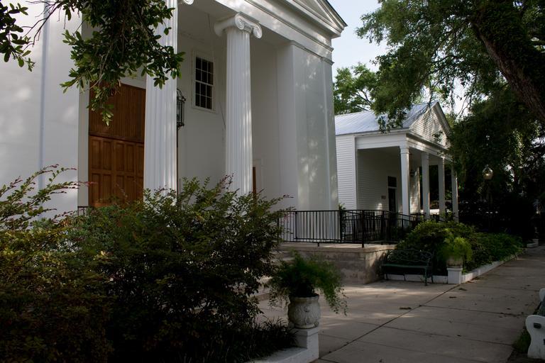 Trinity Episcopal Church Front Entrance.jpg en Trinity Episcopal Church Avenue D and 6th Street Gorrie Square Apalachicola 72000317 2014-06-28 08 24 31 own Balon Greyjoy 29 72548 -84 98602 cc-zero Wikipedia Summer of Monuments Unreviewed ...