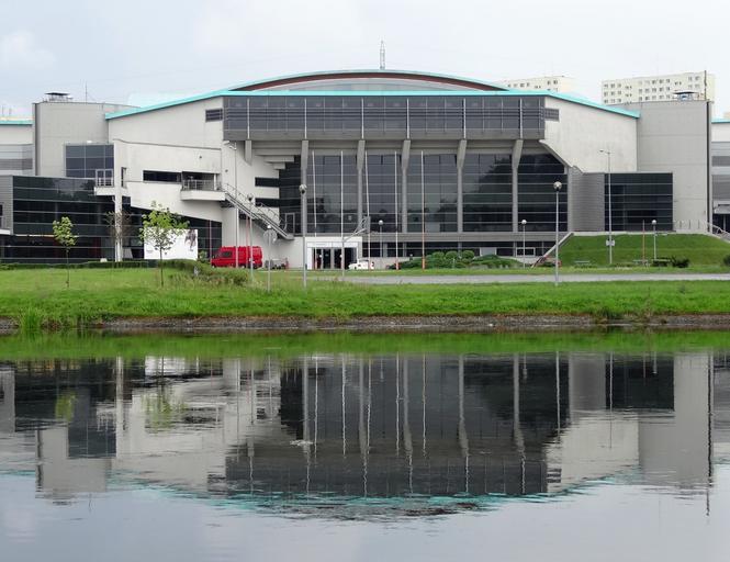 Bdg halaLuczniczka 1 07-2013.jpg pl Hala widowiskowo-sportowa Łuczniczka w Bydgoszczy - widok od strony Brdy 2013-07-05 07 24 09 own Pit1233 53 121586388889 18 026825 cc-zero Hala Łuczniczka Bydgoszcz Waterfront Uploaded with UploadWizard