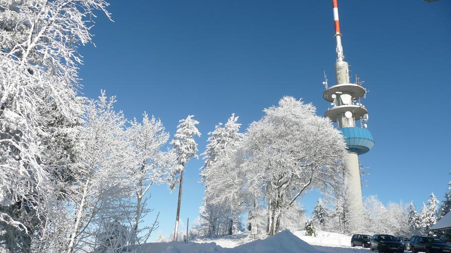 Hochblauen 07.JPG Mountain Hochblauen of the Black Forest near Badenweiler Own 2009-01-01 Brücke-Osteuropa Sender Blauen