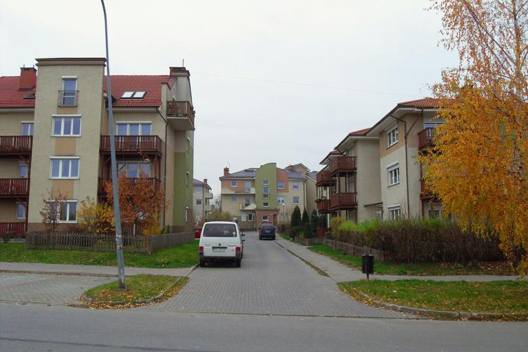 Kowale (powiat gdański) ulica Heliosa.jpg pl Kowale powiat gdański budynki przy ul Heliosa own Artur Andrzej 2012-11-16 Cc-zero Kowale powiat gdański Buildings in Pomeranian Voivodeship Autumn in Poland