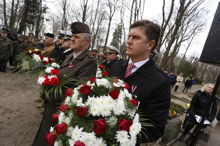 vilmārsvecvagaris jurisraķis zemessardze jaunsardze armija ziemeļukapsēta 6.marts 6marts liepaja latvija people _MG_2887 Explore liepaja.lv's 32266 photos on Flickr!