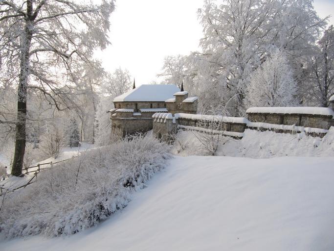 Schloss Lichtenstein, 1-2010 5.jpg en Lichtenstein Castle in January 2010 de Schloss Lichtenstein im Januar 2010 own Hg6996 2010-01-16 Schloss Lichtenstein Baden Württemberg