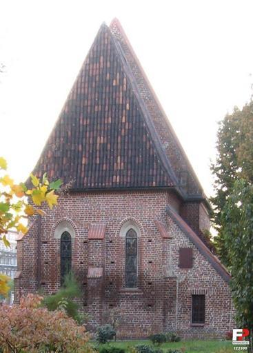 Wrocław, Kościół św. Łazarza - fotopolska.eu (122199).jpg pl Widok kościoła św Łazarza od strony ogrodu Street name Traugutta Romualda House number 54 House name Postal code Wrocław Przedmieście Oławskie DS PL 2005-010 http //...