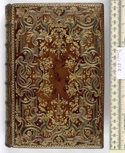 Officio della B Vergine Maria dedicato a S Anna - Upper cover (Davis858).jpg Style Interlacing ribbon/strapwork; Caption Upper cover; Colour Brown; Edge Gilt gauffered exhibition history Decorative Technique Marbled Painted Tooled in gold; ...
