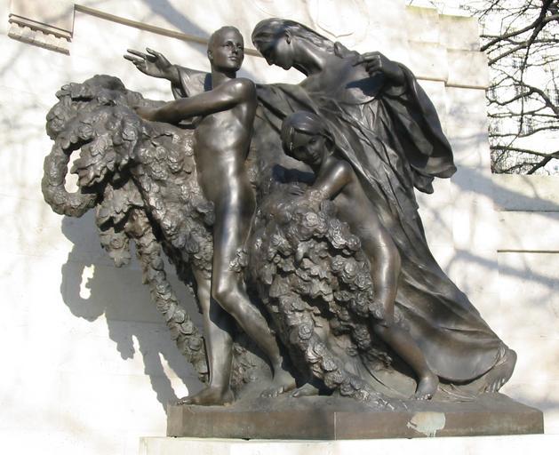 Belgium monument Embankment London 2.jpg London own own photo 20 d'Févri 2008 Man vyi Own work all rights released Public domain FoP-UK Not-free-US-FOP Anglo-Belgian War Memorial London