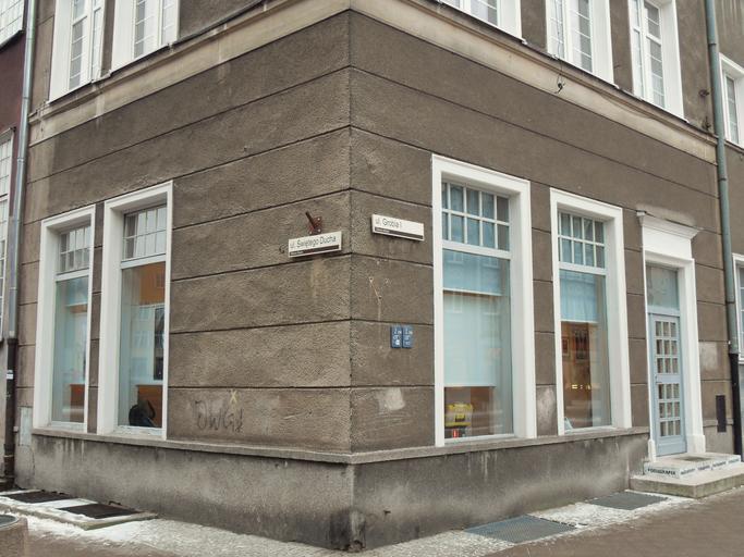 Gdańsk ulica Grobla I 3-5 (Gdańska Galeria Fotografii).JPG pl Gdańsk ul Grobla I 3/5 róg św Ducha Gdańska Galeria Fotografii own Artur Andrzej 2012-02-08 Cc-zero Grobla I Street in Gdańsk Świętego Ducha Street in Gdańsk Street ...