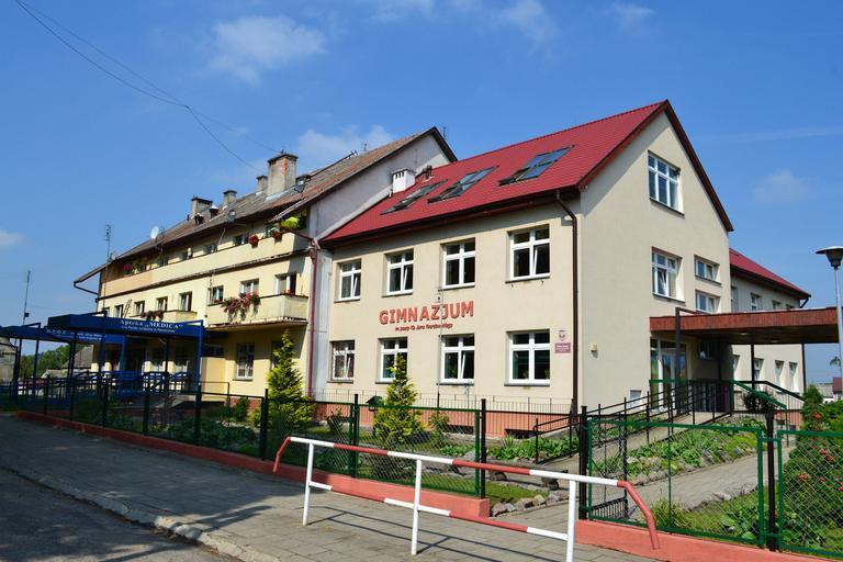 Marianowo Gimnazjum.jpg pl Marianowo woj zachodniopomorskie own Kapitel 2011 Cc-zero Marianowo West Pomeranian Voivodeship Schools in West Pomeranian Voivodeship