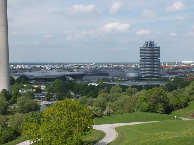 Wzwz olypmia 11.JPG en View from Olympiaberg to north-west 2013-05-14 15 12 54 own Wzwz cc-zero User wzwz Olympiaberg Uploaded with UploadWizard BMW buildings