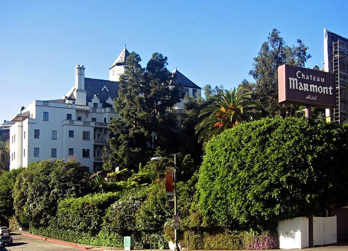 ChateauMarmont 01.jpg Chateau Marmont Hotel � on the Sunset Strip in West Hollywood California Landmark hotel built in 1927 and a Los Angeles Historic-Cultural Monument Own 2006-12-29 Gary Minnaert Minnaert US Public Domain or free content ...