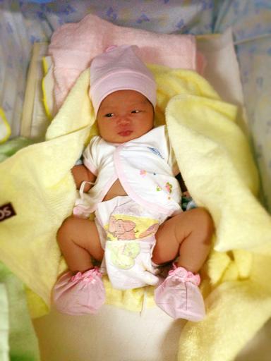 02 ngày tuổi HangVu0410 Hang Vu