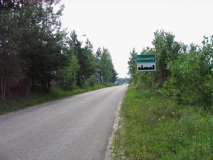 Konowały.jpg en Konowały pl Konowały own Damiang1997 2011-08-07 Cc-zero Konowały City limit signs in Poland