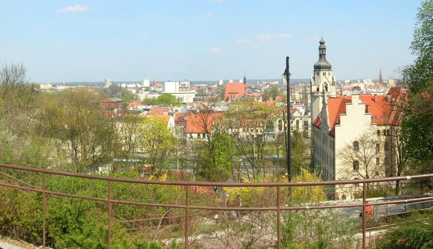 Panorama z alei górskiej 1.jpg pl Aleja Górska w Bydgoszczy - widok na Stare Miasto own Pit1233 2010 Aleja Górska Views from the Bydgoszcz slope