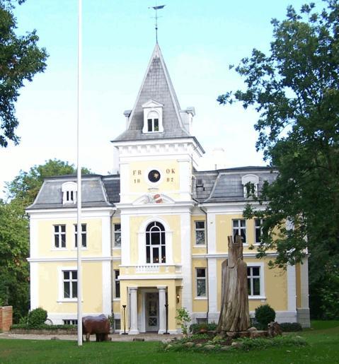 Liselund slot.gif en liselund castle own Buzer 2009-09 Liselund