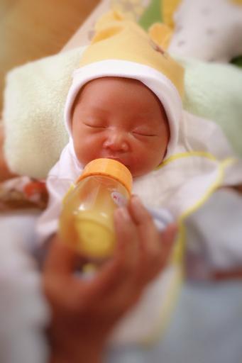 07 ngày tuổi HangVu0410 Hang Vu