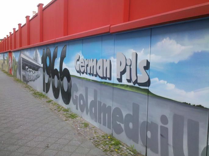 Fassade der Sternburg-Brauerei in Leipzig - 7.jpeg own Cmuelle8 2016-05-01 51 19 51 N 12 23 60 E alt 181_source exif_heading 289 cc0 Uploaded from Mobile Android 1 0beta13 Sternburg beer Photos taken with Motorola