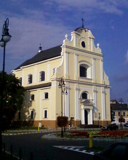 Kościół Świętej Trójcy w Radomiu.jpg 623756 pl Kościół Świętej Trójcy w Radomiu Widok od strony ulicy Wałowej Archiwum własne Jacek 2009-09-12 Holy Trinity church in Radom