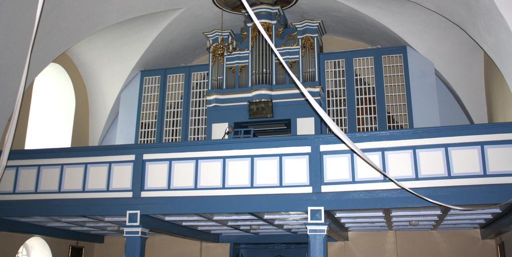 Pakosławice-kosciol organy.jpg Pakosławice-organy w kościele ss Piotra i Pawła own 2010-09 Masur Saints Peter and Paul church in Pakosławice