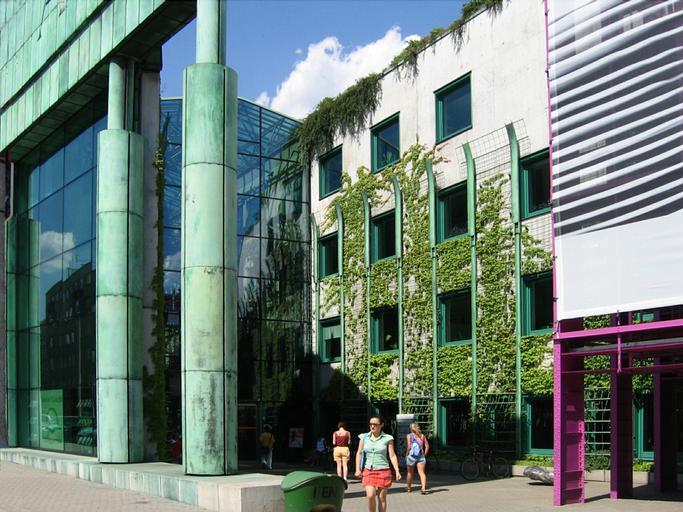 Buw1.jpg pl Biblioteka UW en University of Warsaw Library Own 2007-06 Minimus Exterior of the Building of the University Library in Warsaw