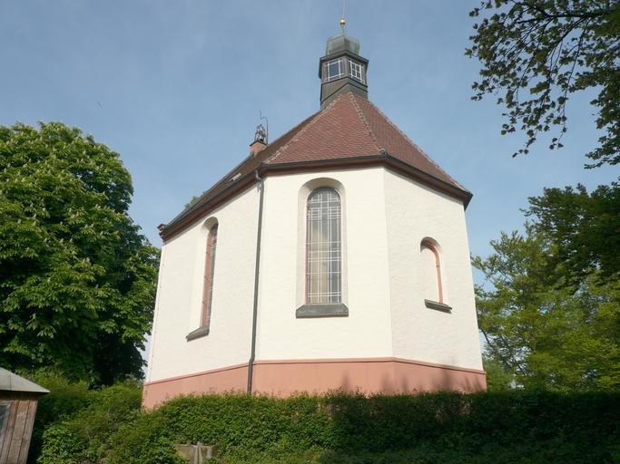 Katharinenkapelle.jpg en Katharinenkapelle on a mountain in the northern part of Kaiserstuhl Own Ramessos 2009-04 St Katharinenkapelle Endingen