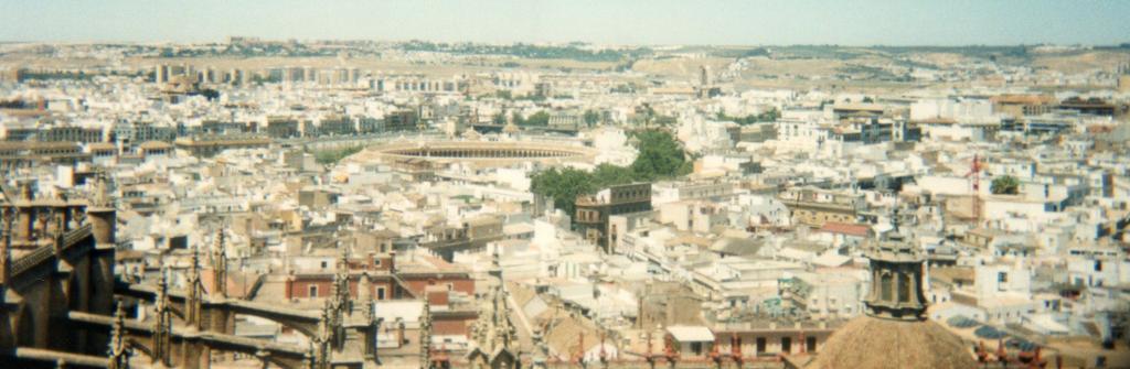 Panorama Seville from Giralda Tower.jpg en Panorama of Seville from Giralda Tower fr Panorama de Seville depuis la Giralda own Dr Brains Views from Giralda Panoramics of Sevilla
