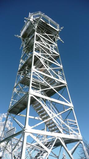 Hochblauen 03.JPG Mountain Hochblauen of the Black Forest near Badenweiler Own 2009-01-01 Brücke-Osteuropa Aussichtsturm Blauen
