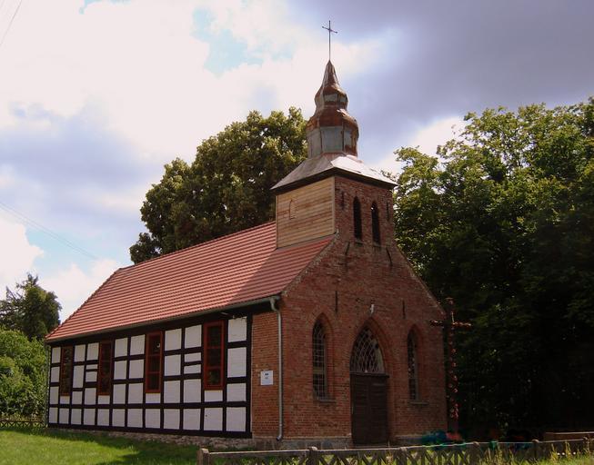 Motarzyn kosciół.JPG pl Motarzyn kościół filialny p w Niepokalanego Poczęcia NMP własne Brogaj 2008-07-20 Cc-zero Immaculate Conception church in Motarzyn